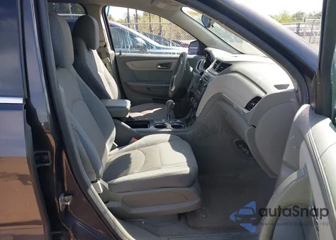 2015 Chevrolet Traverse 1Lt z USA, uszkodzony, nr VIN 1GNKVGKD1FJ372475